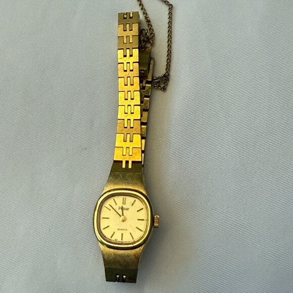 VINTAGE PULSAR QUARTZ WATCH V230-5340 WOMENS SMALL GOLD TONE ANALOG TESTED WORKS main image 6